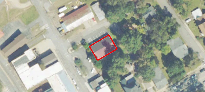 24 Minden St