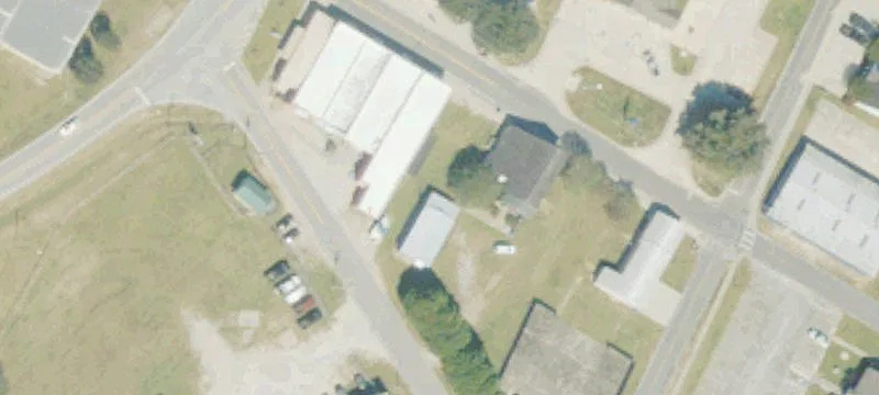 105 Railroad St