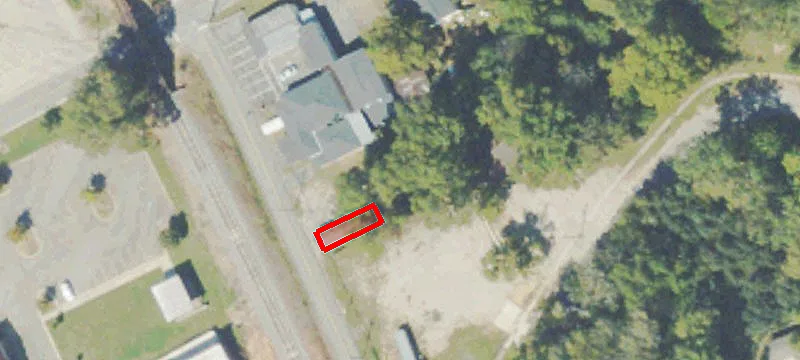 106 Maple Ave