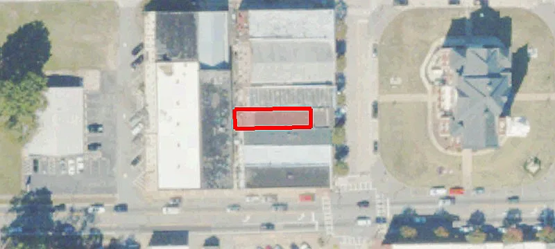 32 Oak St