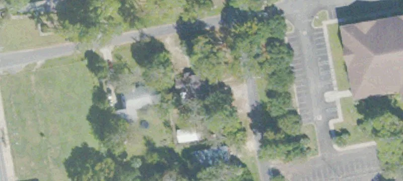 300 Camden Ave