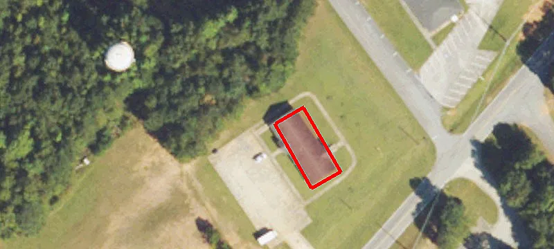 136 Buchanan Byp