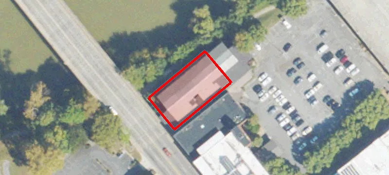 110 2nd Ave