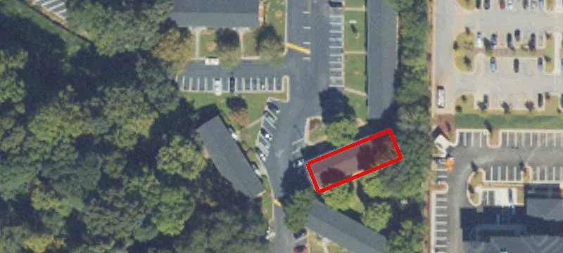 1900 Pointview Dr