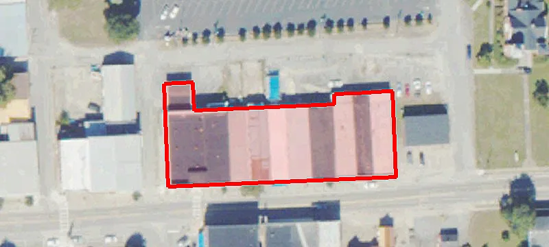 472 Main St