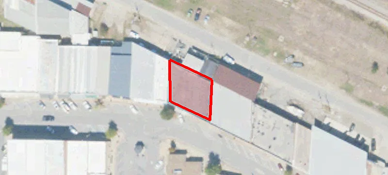 206 2nd St