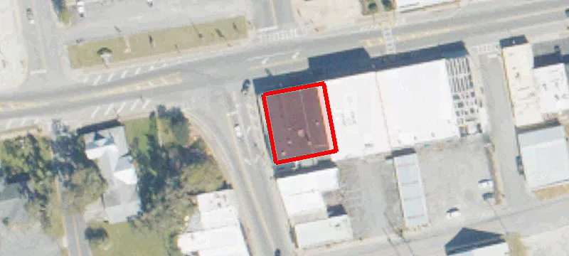 51 Main St