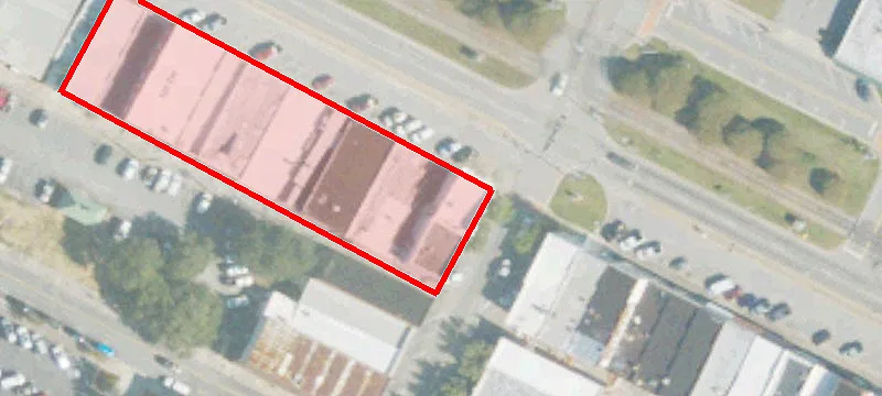 100 Main St