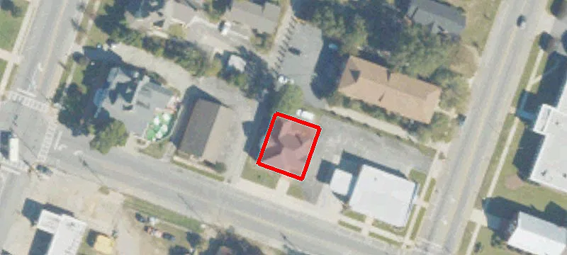 209 4th E St