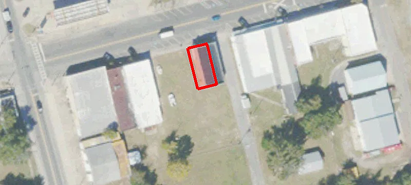 3762 Main St