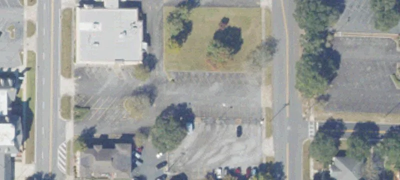 225 Main St