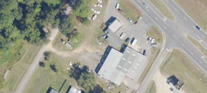 303 Us Hwy 82nd NW