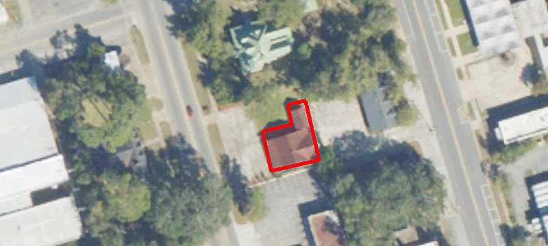 102 Hutchinson Ave
