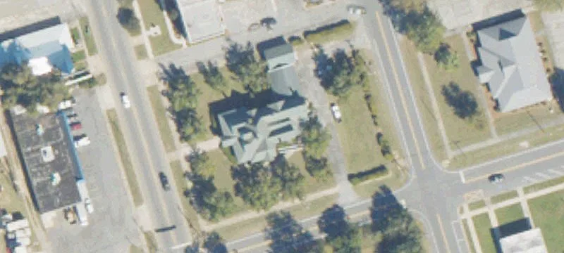 202 Hutchinson Ave