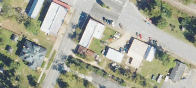 101 Railroad St