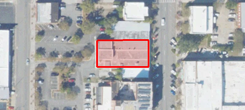 23 Main St