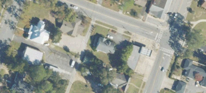 112 12th E St