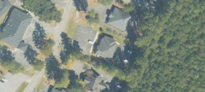 1003 Plz Ave