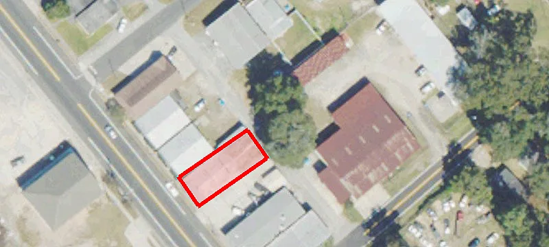Laurel St