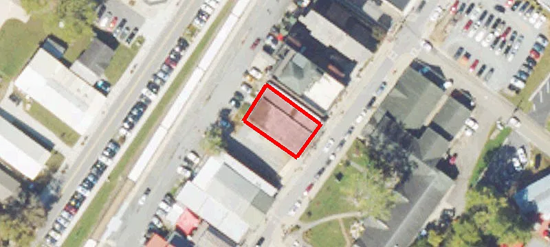 598 Main St