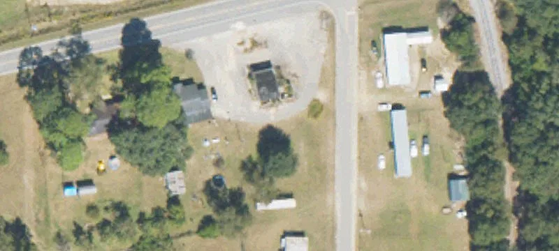 1082 Pioneer NE Rd