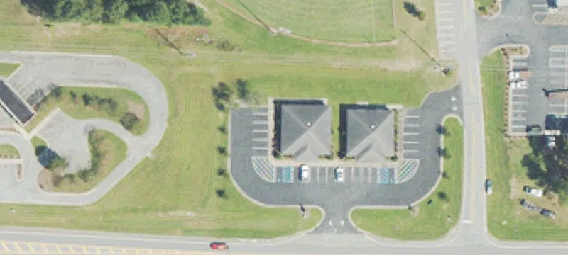 143 Robert B Lee Dr