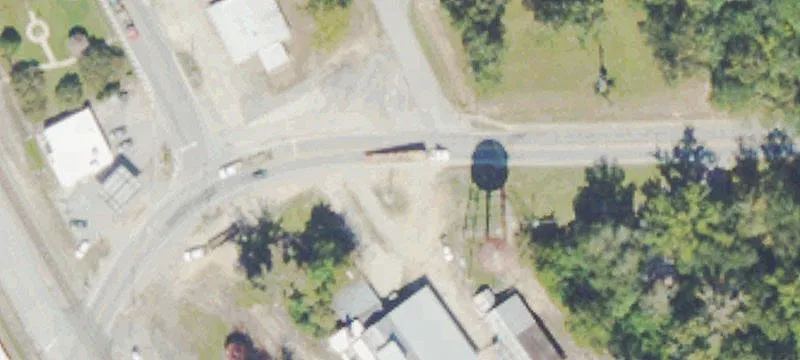 Railroad Ave