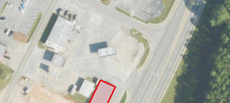 990 Main St