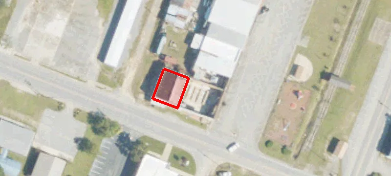 101 Railroad St