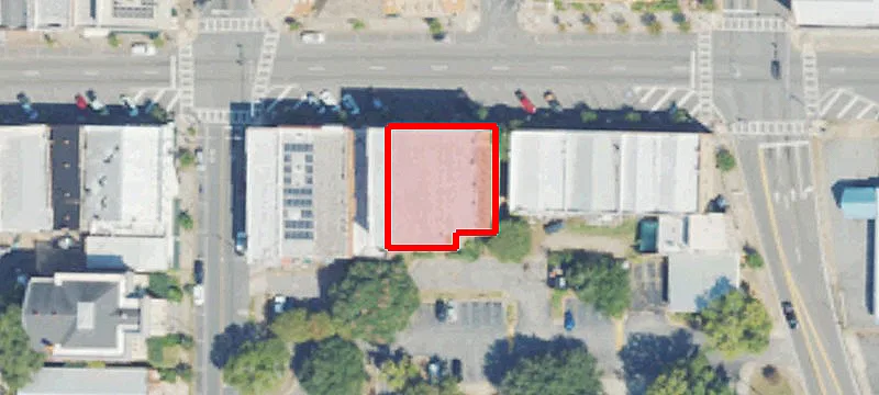 120 Lamar St