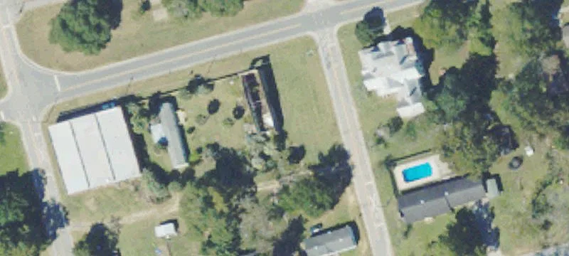 Railroad Ave