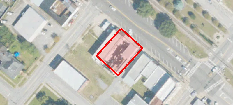 4115 Main St