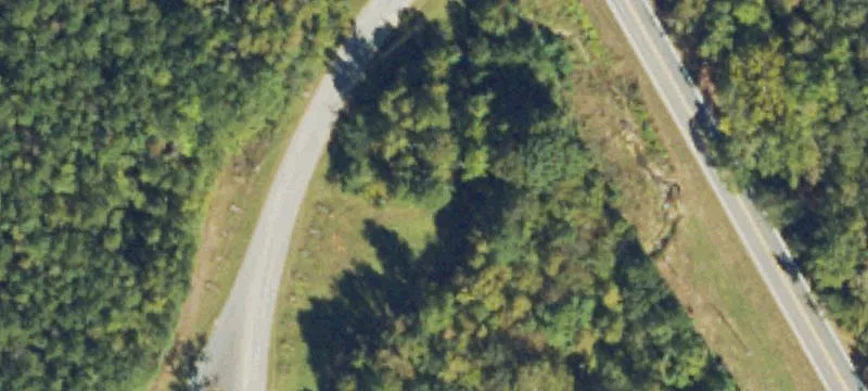 1553 Woodland Hwy