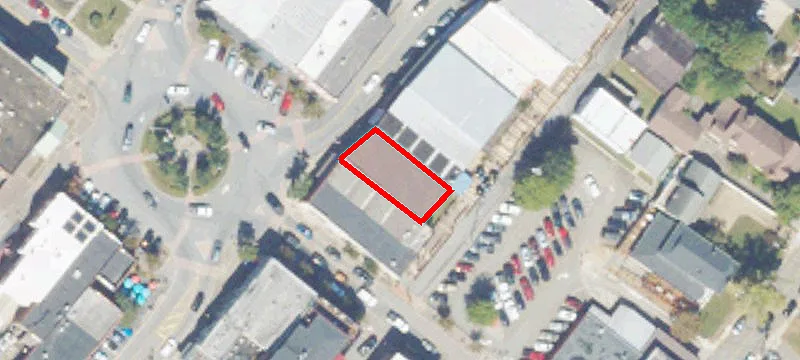 16 Main St