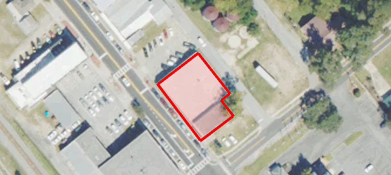 123 Laurel St