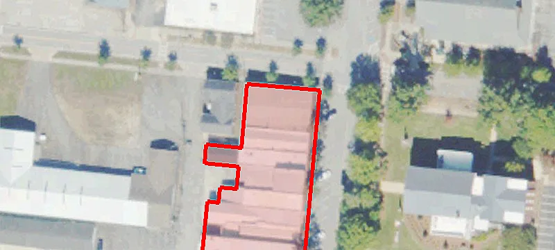 128 Main St