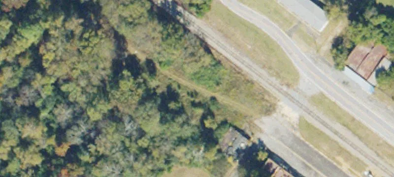 Railroad Ave