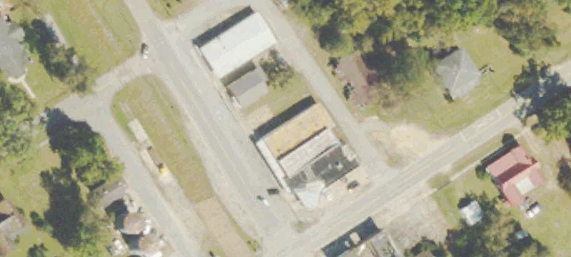 Railroad Ave