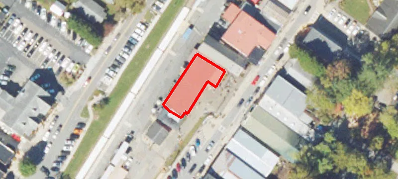 662 Main St