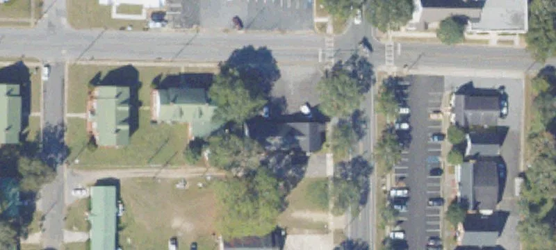 700 Main St