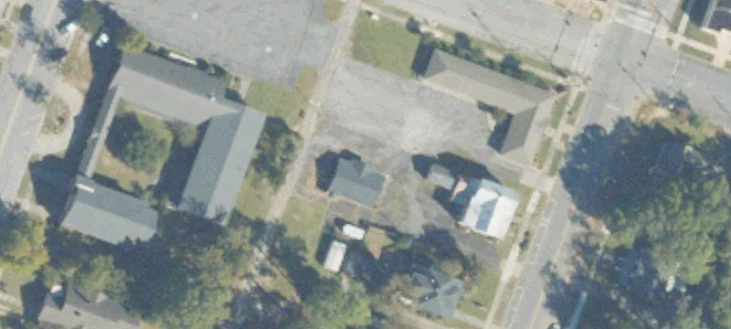 106 4th W St