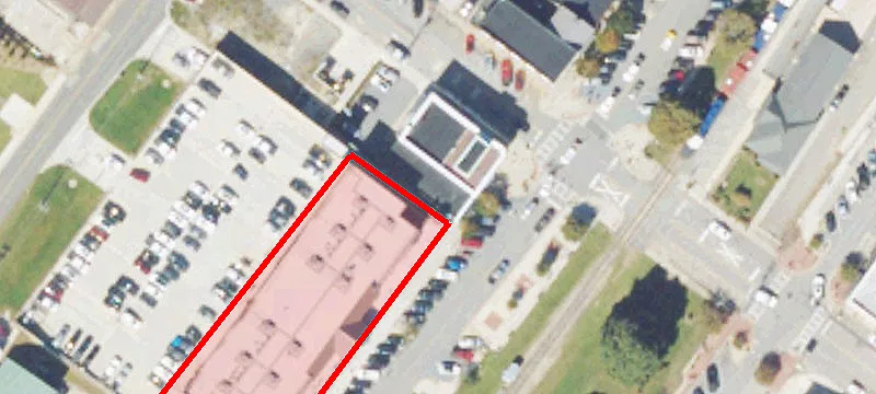 282 Main St