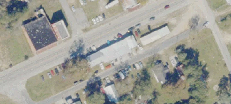 Railroad Ave