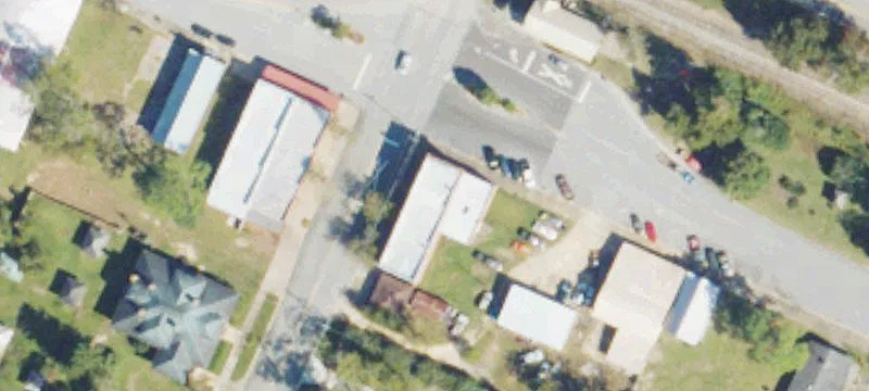 101 Railroad St