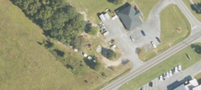320 Commerce Way