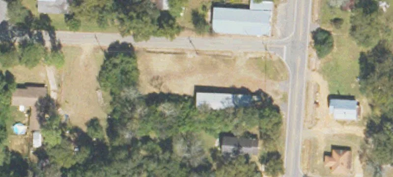 1035 Main St