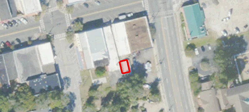 3932 Main St