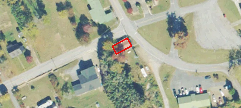 146 Veterans Memorial Dr