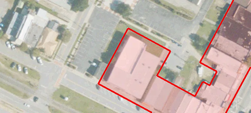 121 Main St