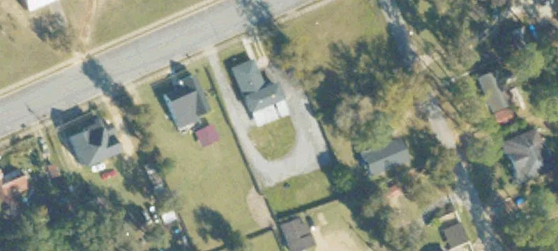 372 College Ave